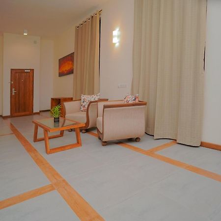 Breeze Pasikudah Hotell Passikudah Exteriör bild