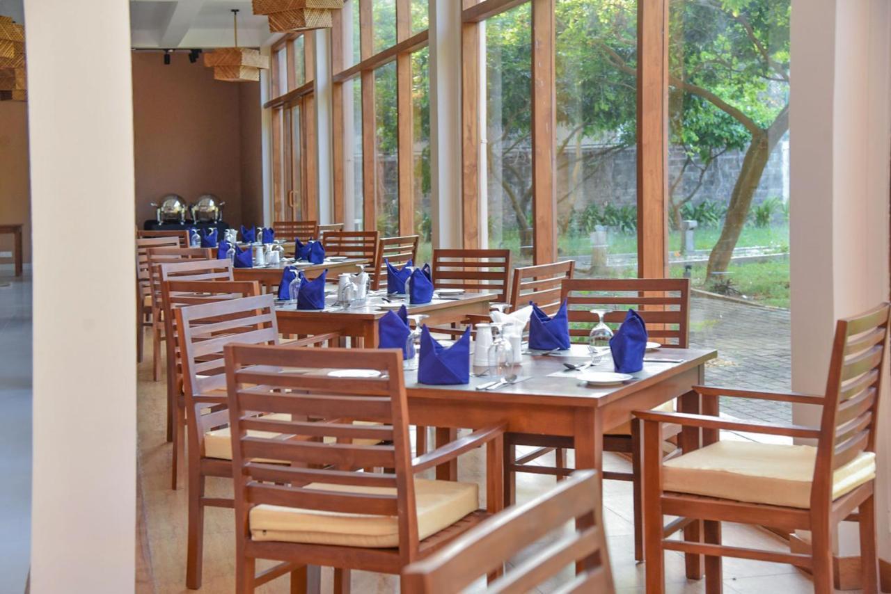 Breeze Pasikudah Hotell Passikudah Exteriör bild