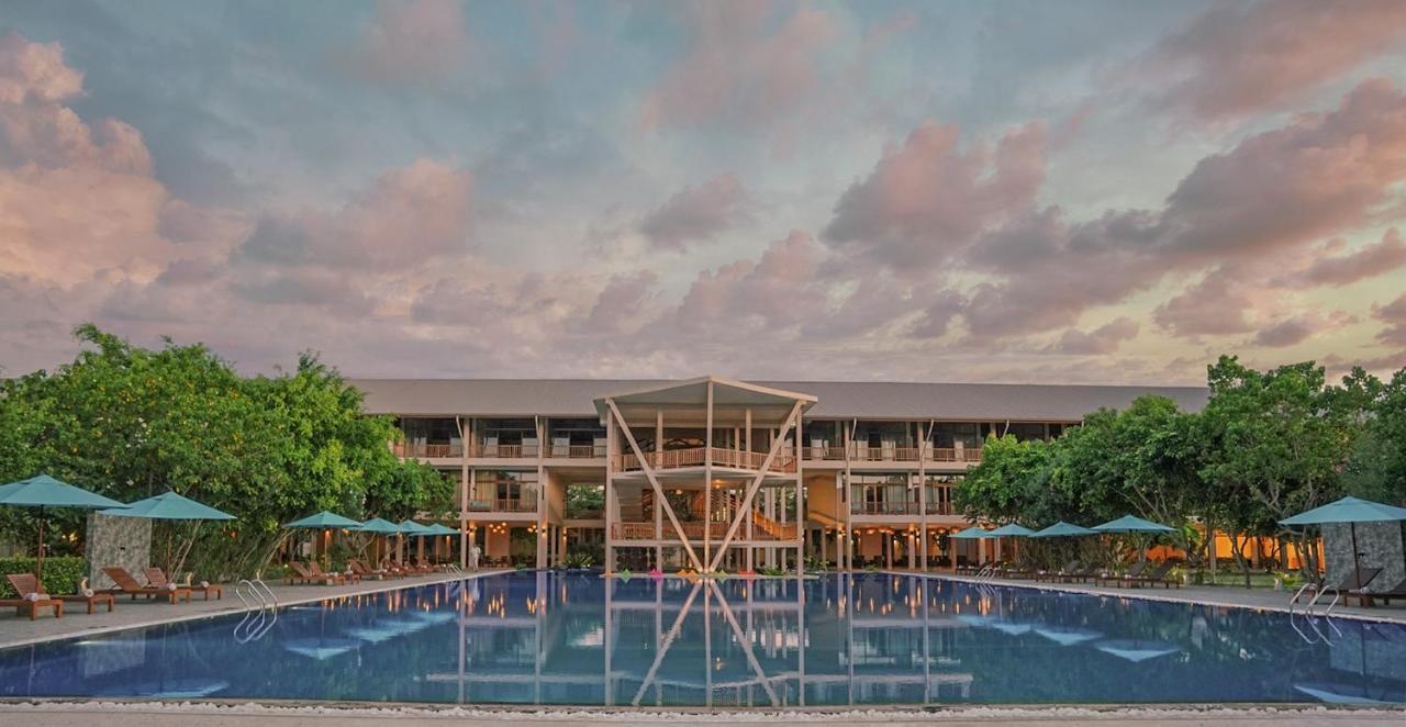 Breeze Pasikudah Hotell Passikudah Exteriör bild